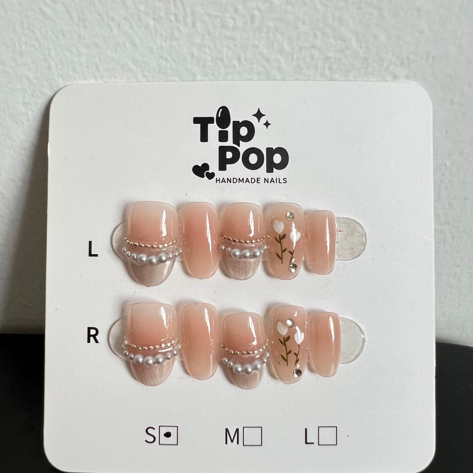 Pearl Vine French press-on nail set on a TipPop Nails card